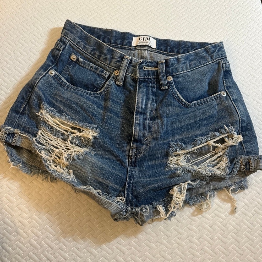Gyda women shorts